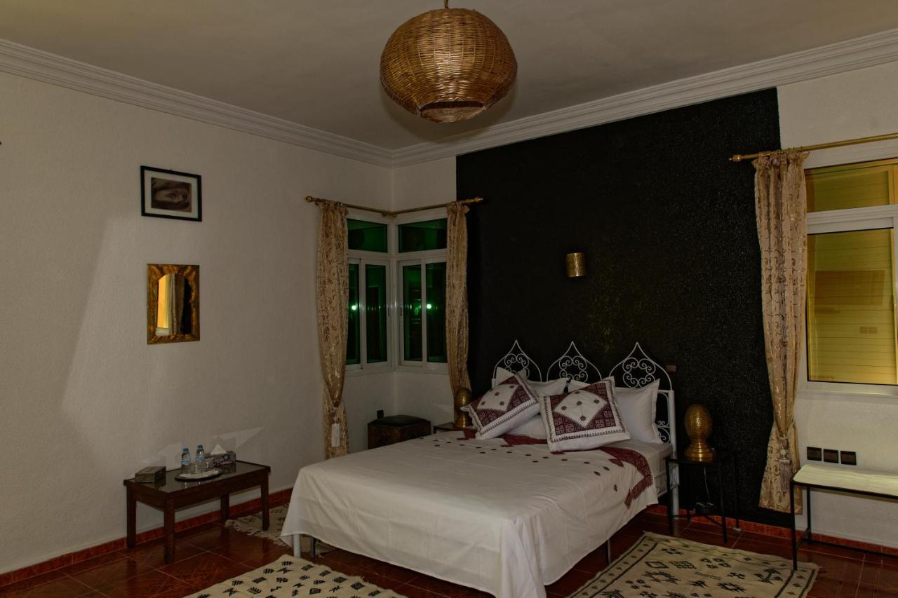 Riad Parfums De Ouarzazate Exterior photo